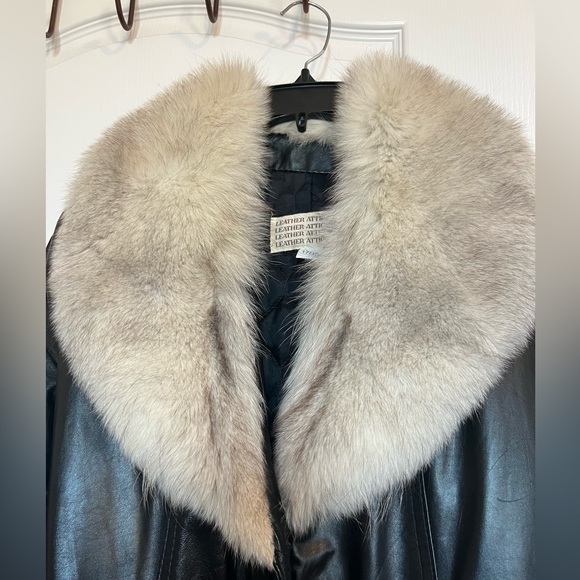 Vintage 60’s Leather Attic Made in Canada - Picture 8 of 11